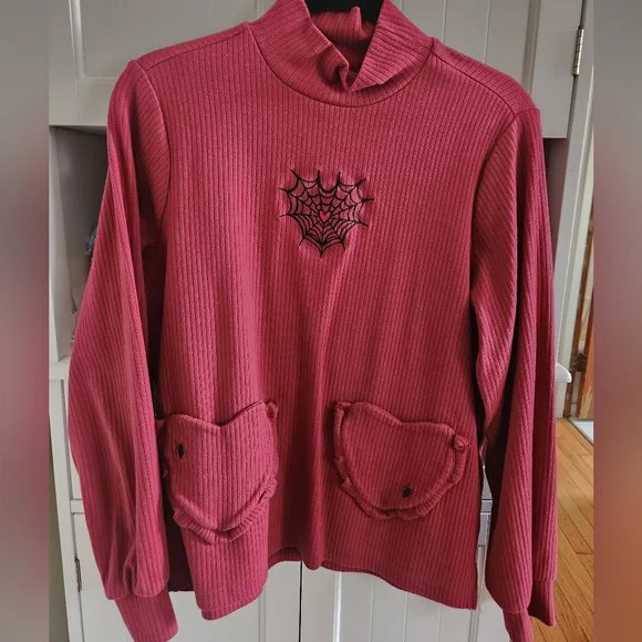 Kina & Tam Loveweb Top Spiderweb Heart Red Mockneck Ribbed Top - Picture 2 of 9